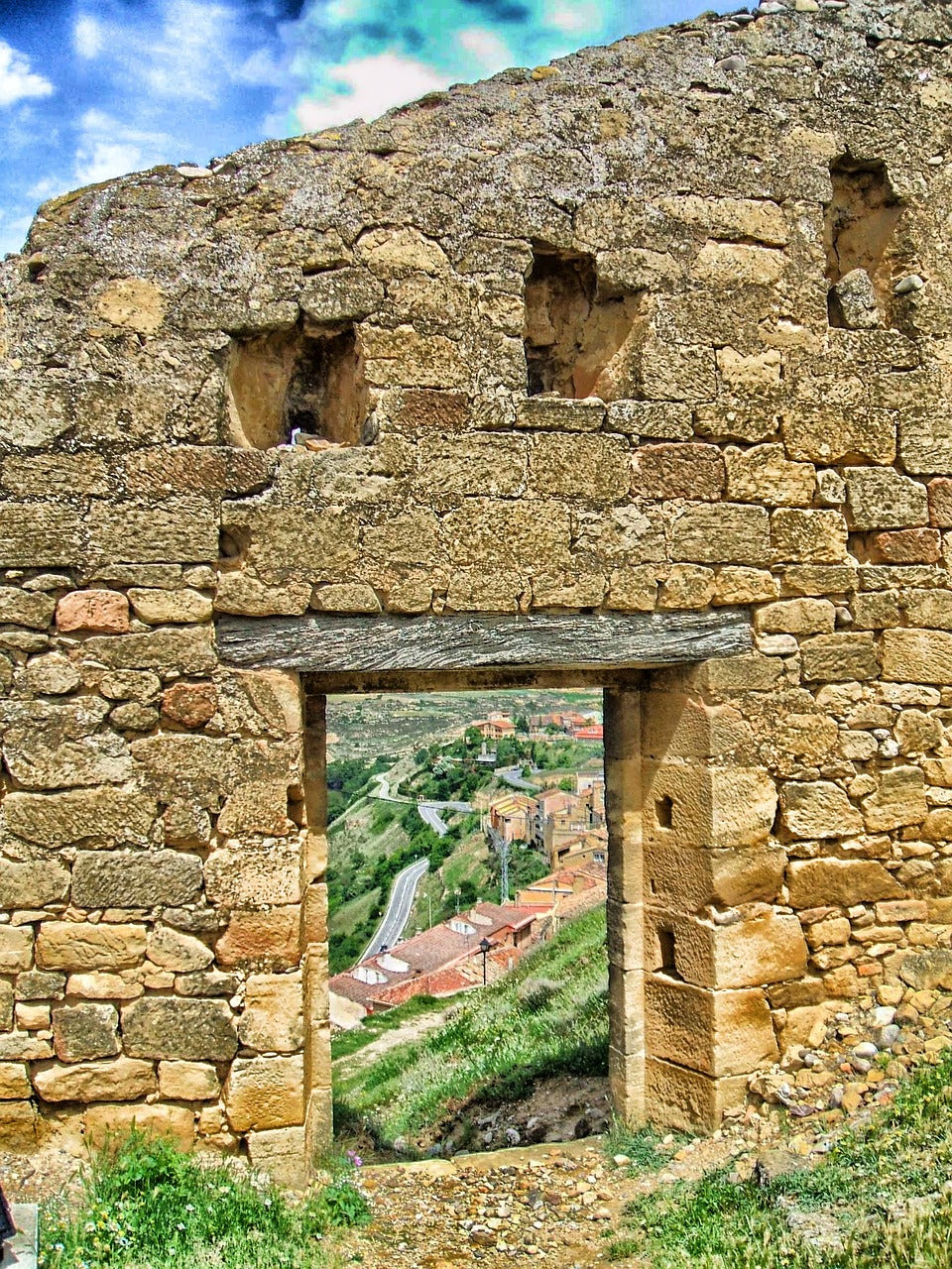 Stenig dorpje in Rioja - historische charme in het hart van de Spaanse wijnregio