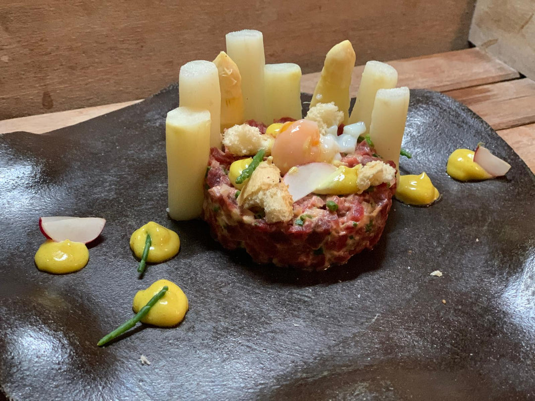 Asperge gerecht gemaakt door Sommerlier David voor Vineur om een goede wijn pairing te vinden. 