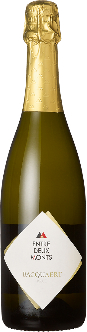 Mousserende wijn – blend van Pinot Noir & Chardonnay van Wijndomein Entre-Deux-Monts uit Heuvelland (België), traditionele methode, fles